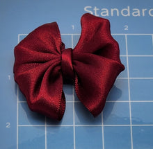 Load image into Gallery viewer, Satin treat bows/toppers
